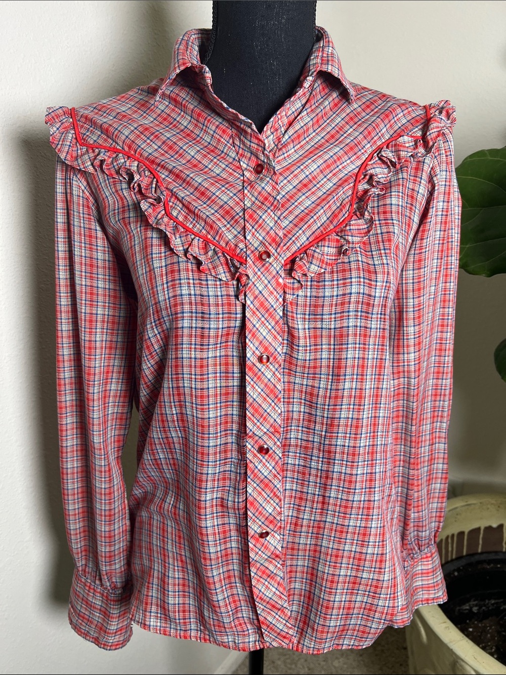 KARMAN Women’s Red White Plaid Ruffle 1980s Vintage Western Lightweight Blouse